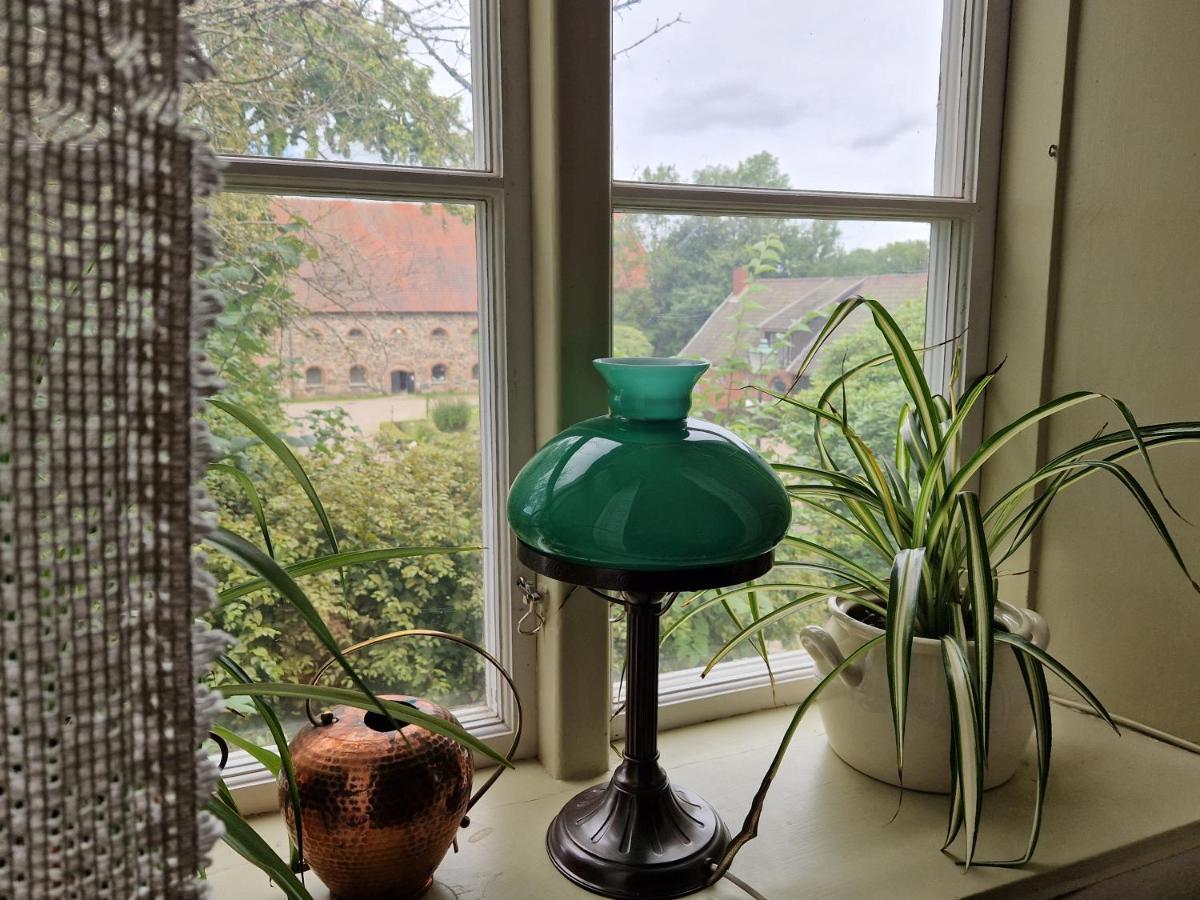 Naeaes Slott Pension Floda  Buitenkant foto