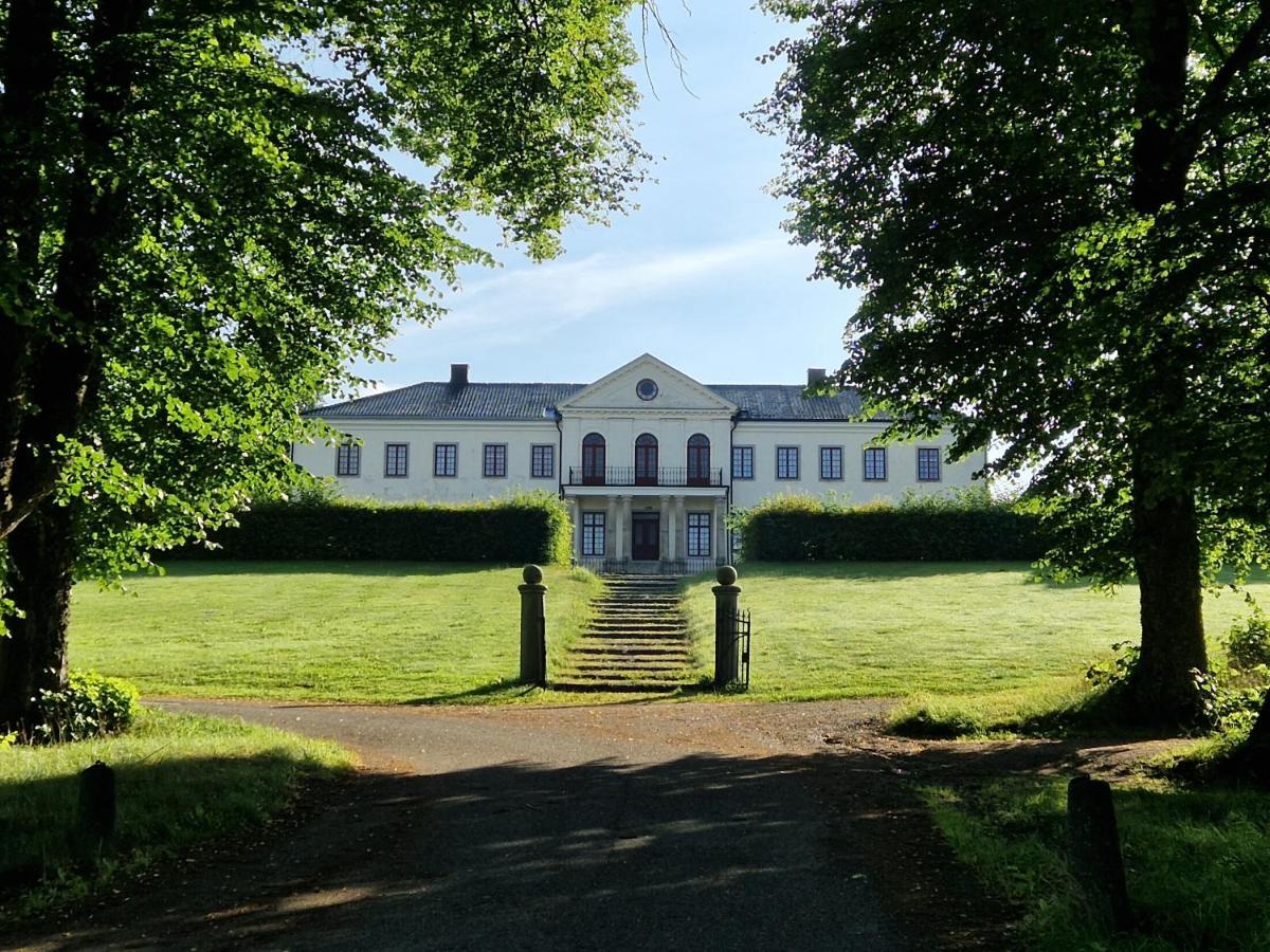 Naeaes Slott Pension Floda  Buitenkant foto