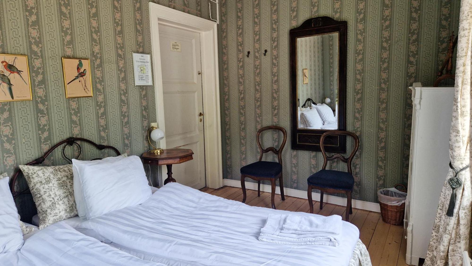 Naeaes Slott Pension Floda  Buitenkant foto