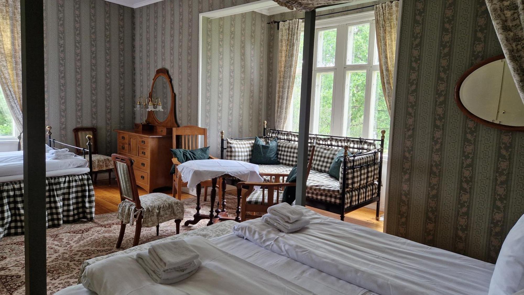 Naeaes Slott Pension Floda  Buitenkant foto